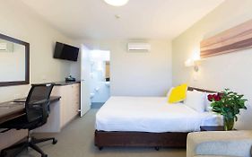 Ibis Styles Canberra Tall Trees