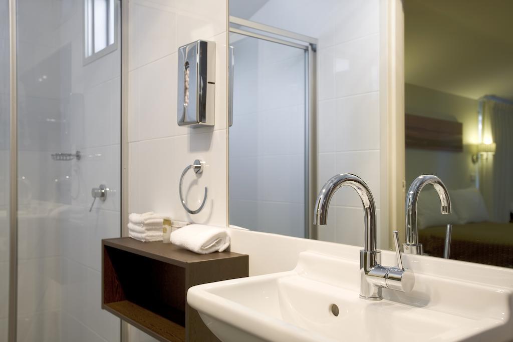 Ibis Styles Canberra Tall Trees Exterior foto