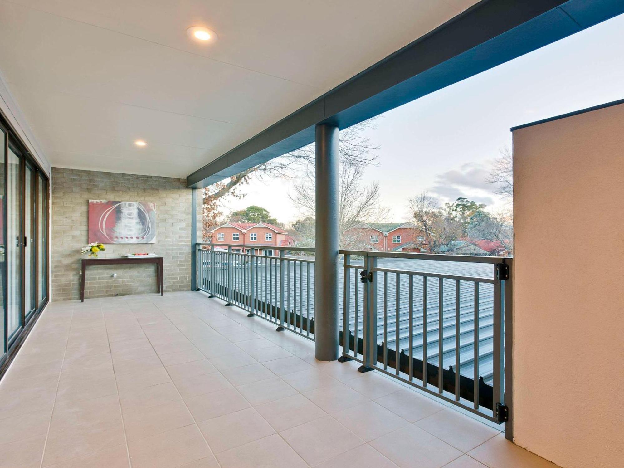 Ibis Styles Canberra Tall Trees Exterior foto
