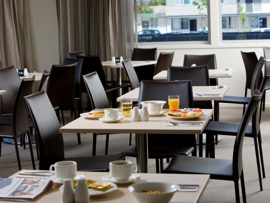 Ibis Styles Canberra Tall Trees Exterior foto