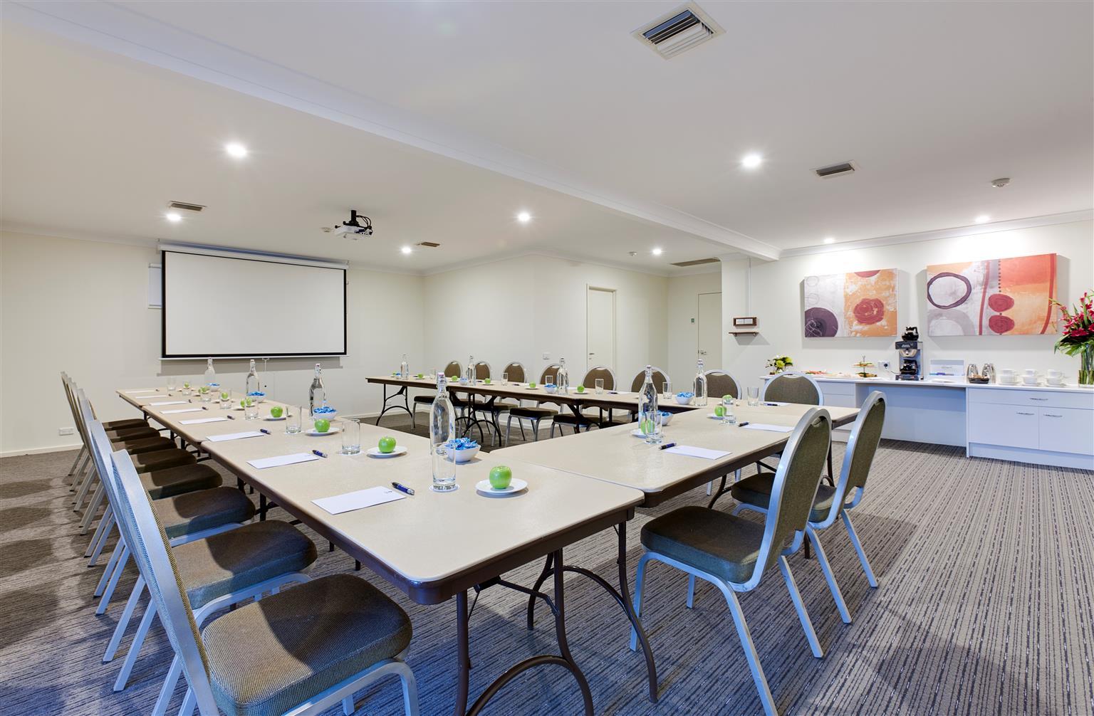 Ibis Styles Canberra Tall Trees Exterior foto